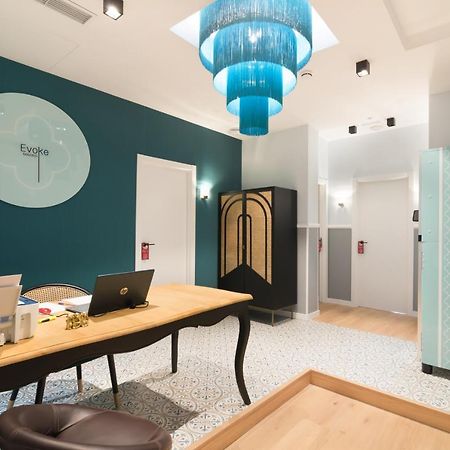 Hostal Evoke Madrid Extérieur photo