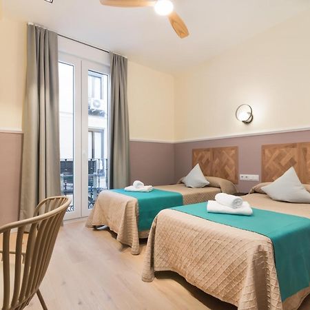 Hostal Evoke Madrid Extérieur photo