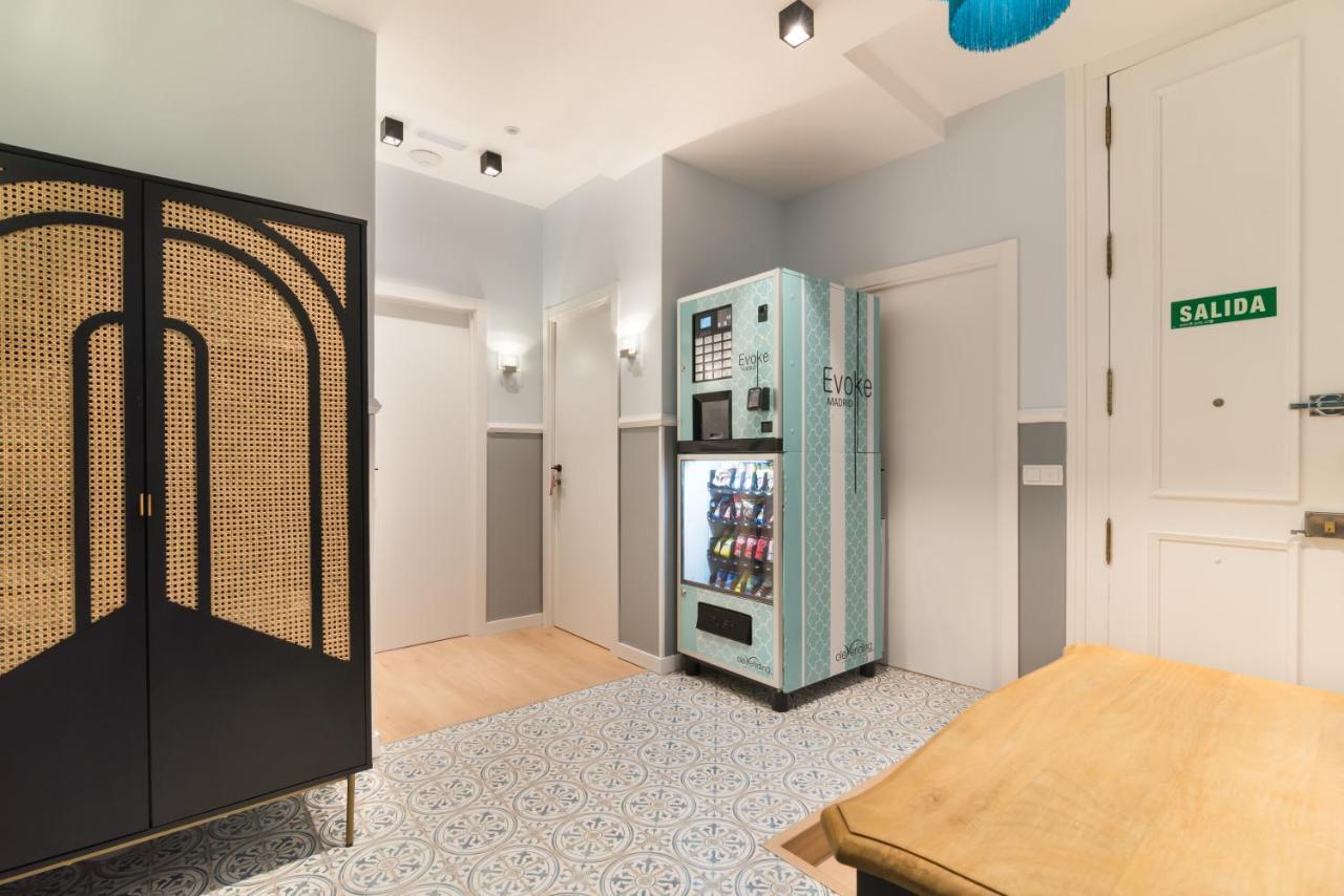 Hostal Evoke Madrid Extérieur photo