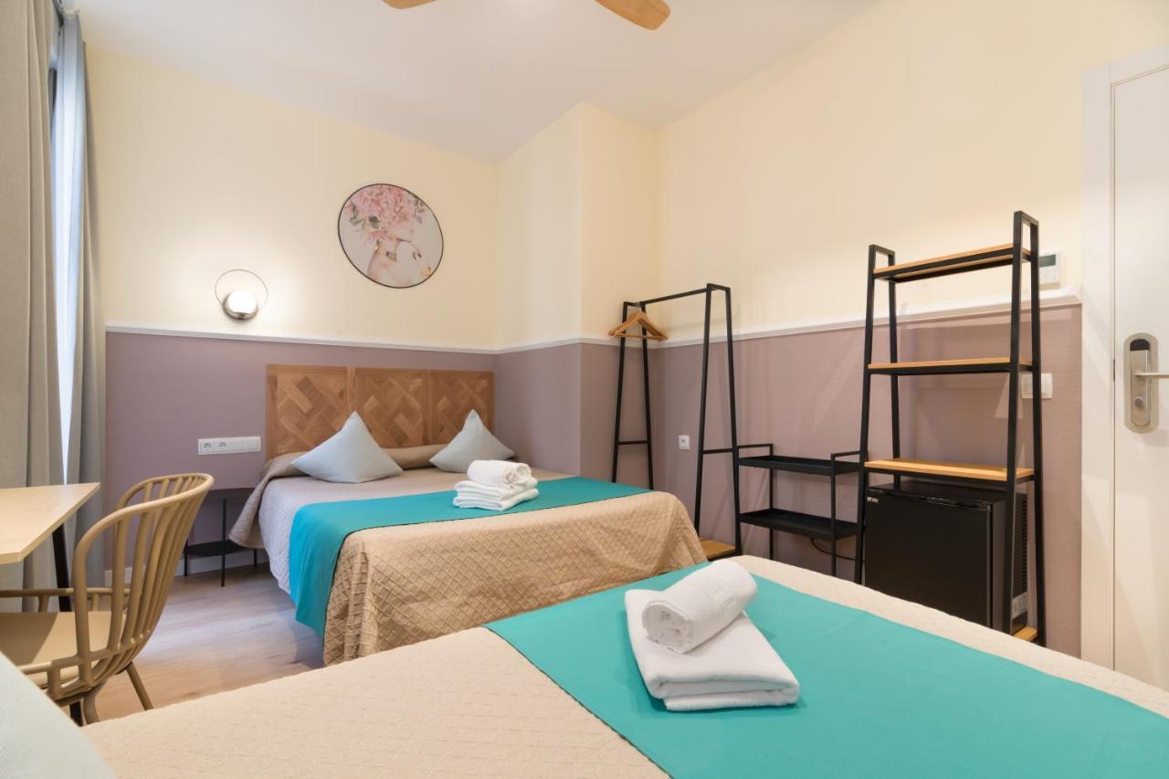 Hostal Evoke Madrid Extérieur photo
