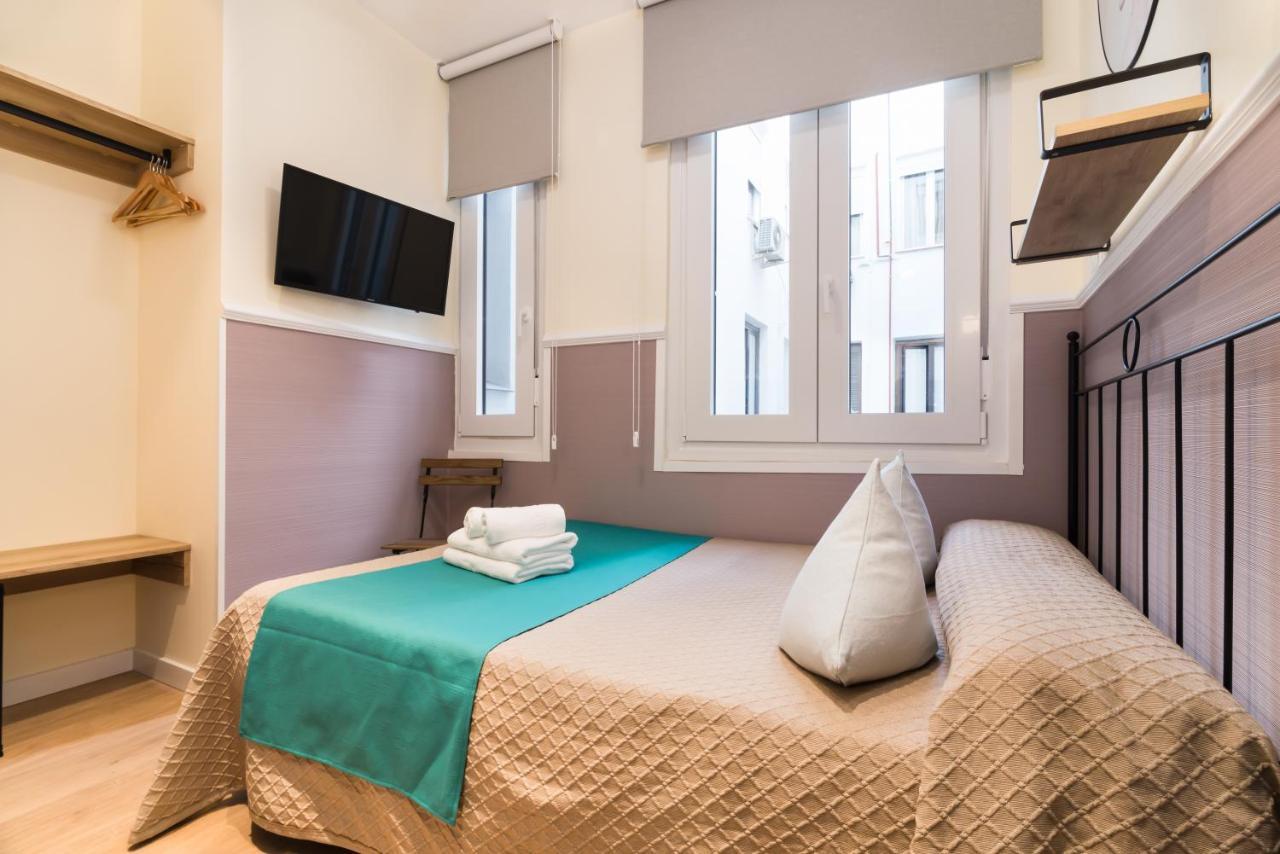 Hostal Evoke Madrid Extérieur photo