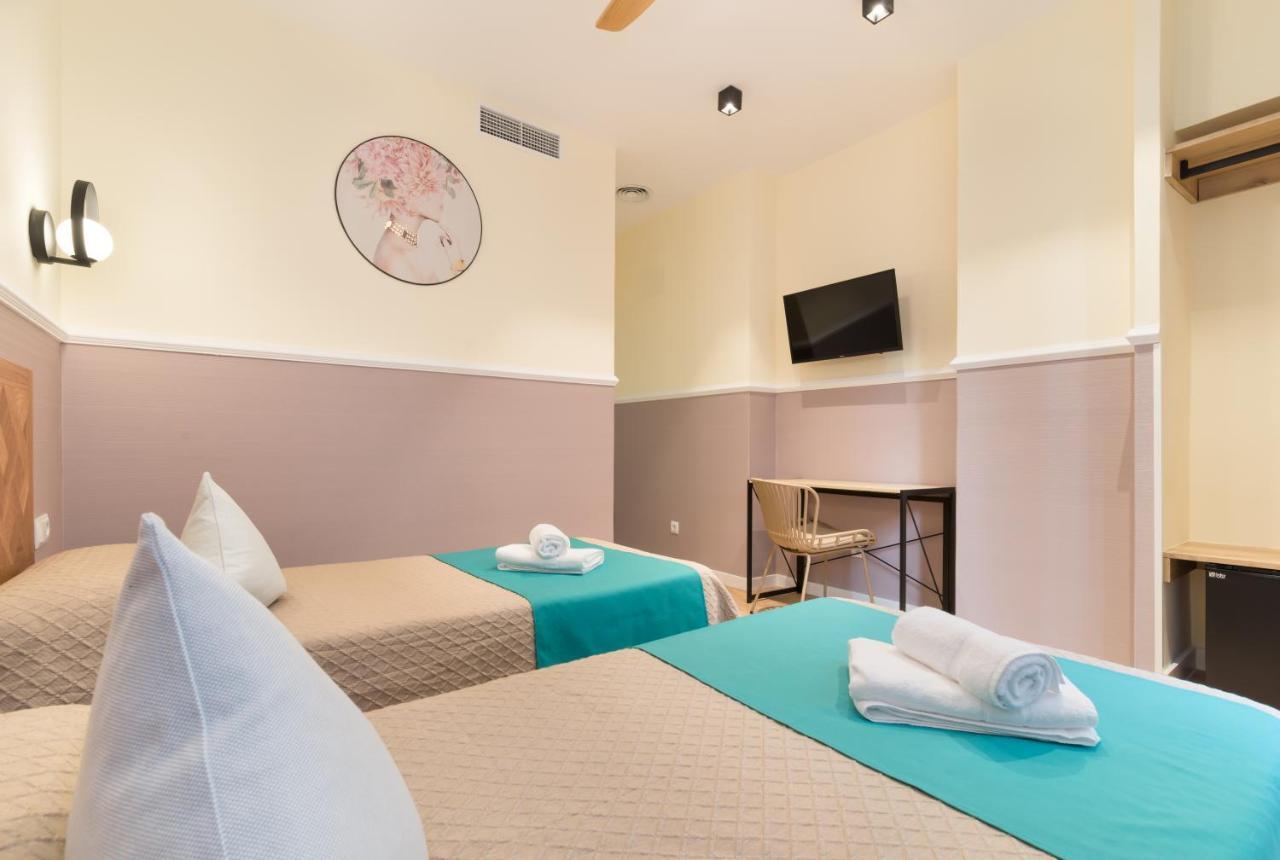 Hostal Evoke Madrid Extérieur photo