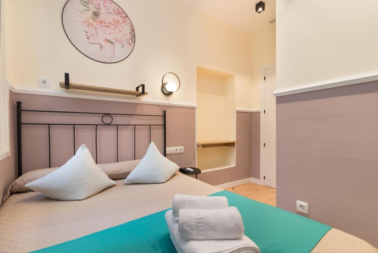 Hostal Evoke Madrid Extérieur photo
