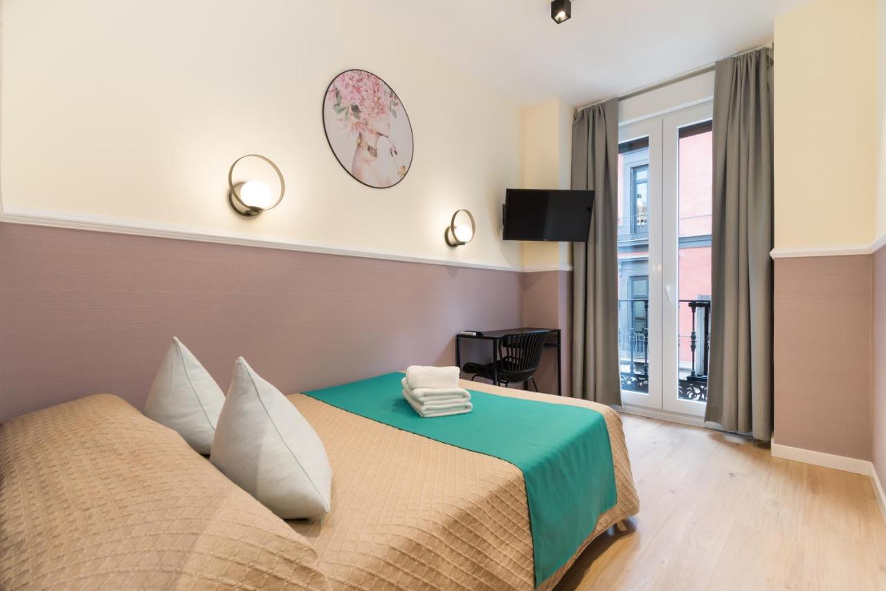 Hostal Evoke Madrid Extérieur photo