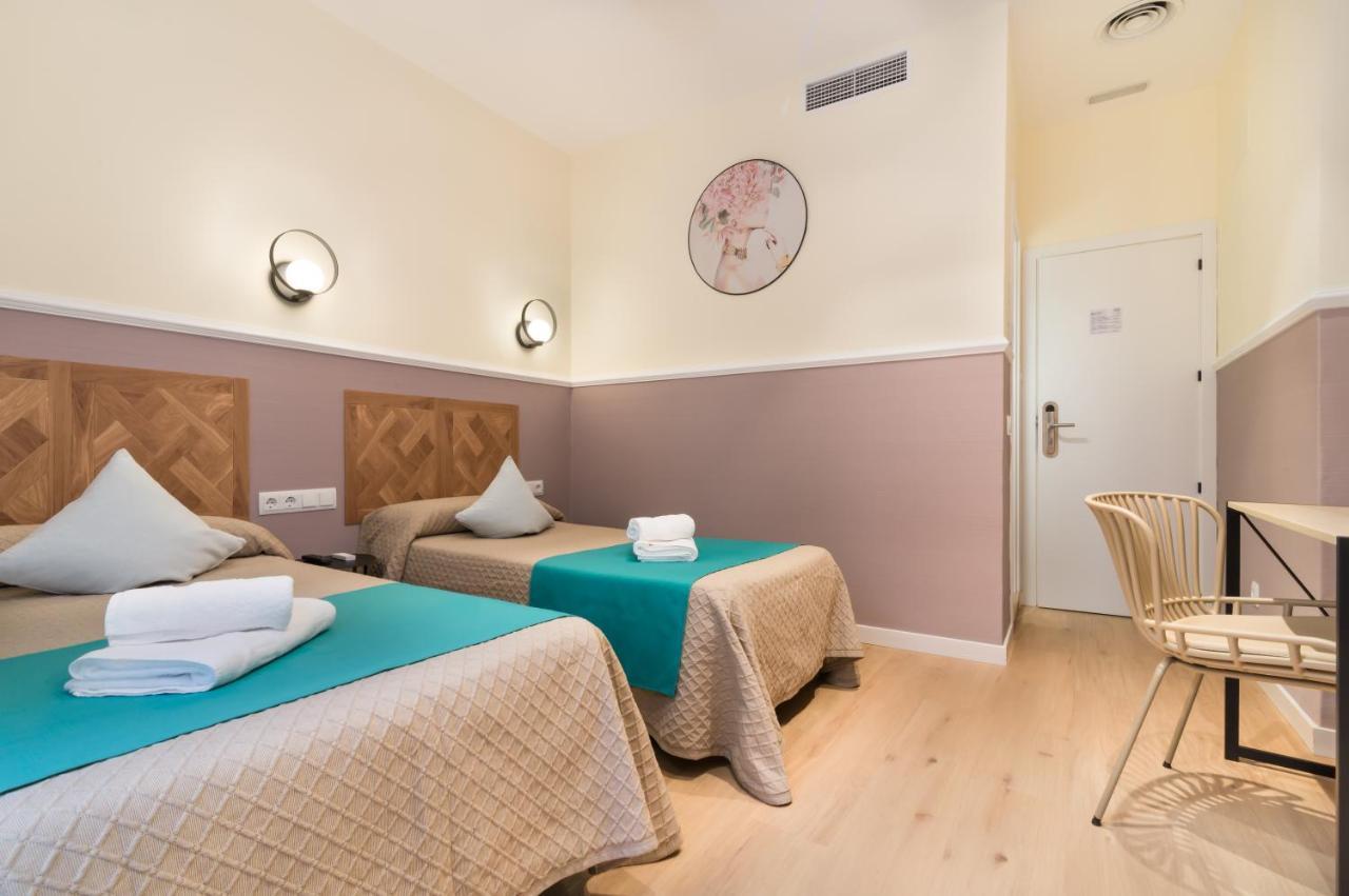 Hostal Evoke Madrid Extérieur photo