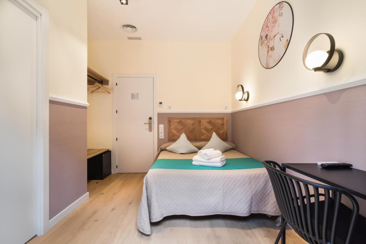 Hostal Evoke Madrid Extérieur photo