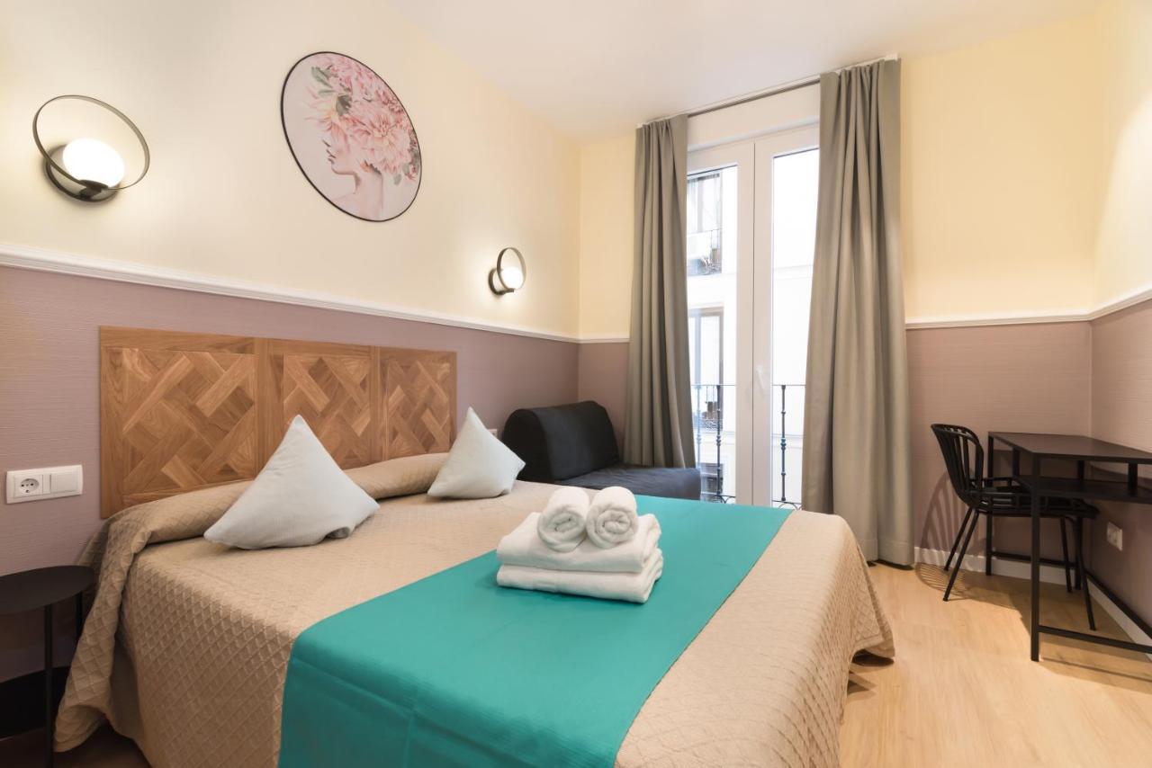 Hostal Evoke Madrid Extérieur photo