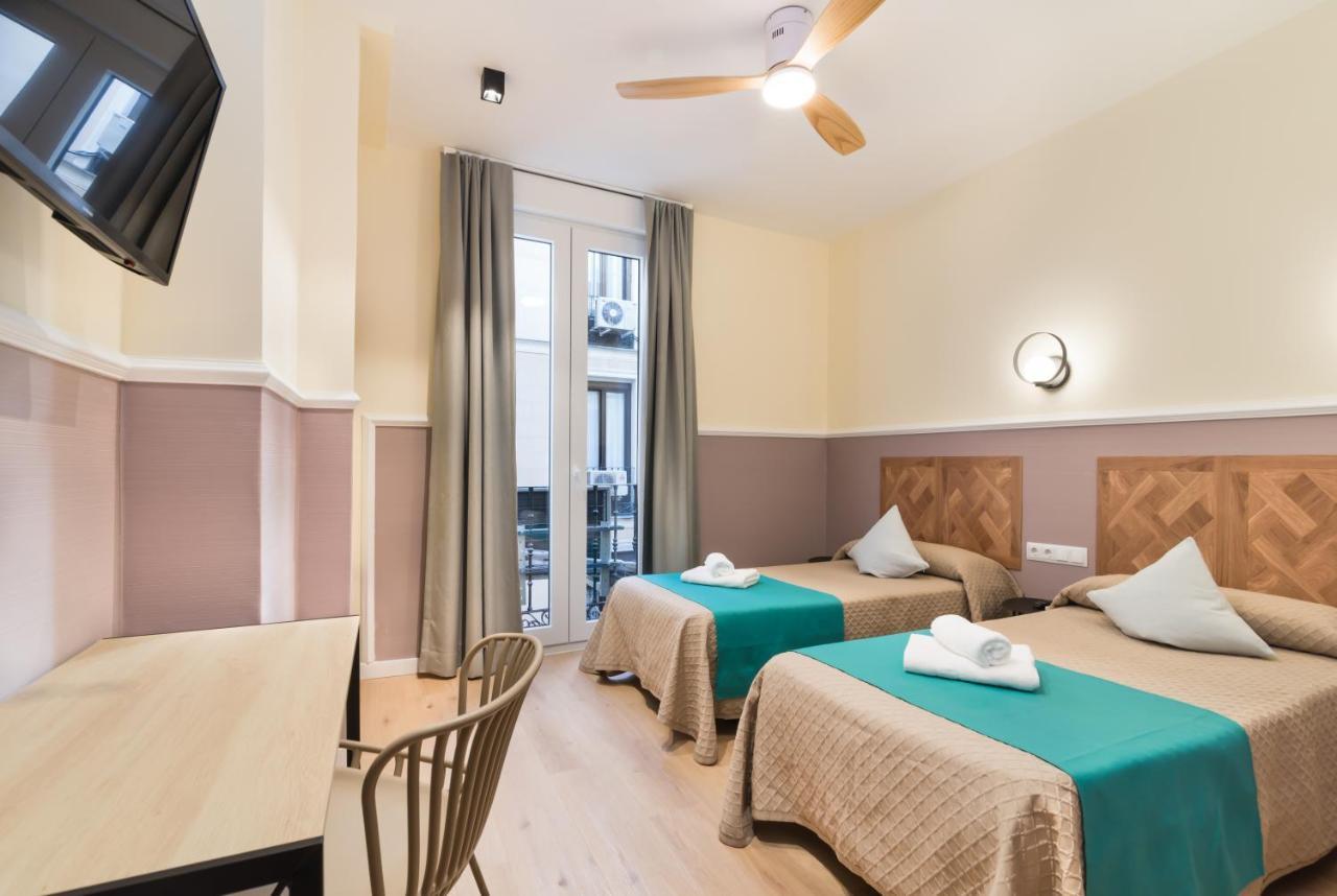 Hostal Evoke Madrid Extérieur photo