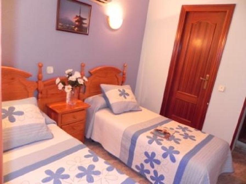 Hostal Evoke Madrid Extérieur photo